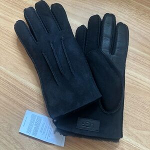 NWT UGG Men's Suede and Leather Black Gloves